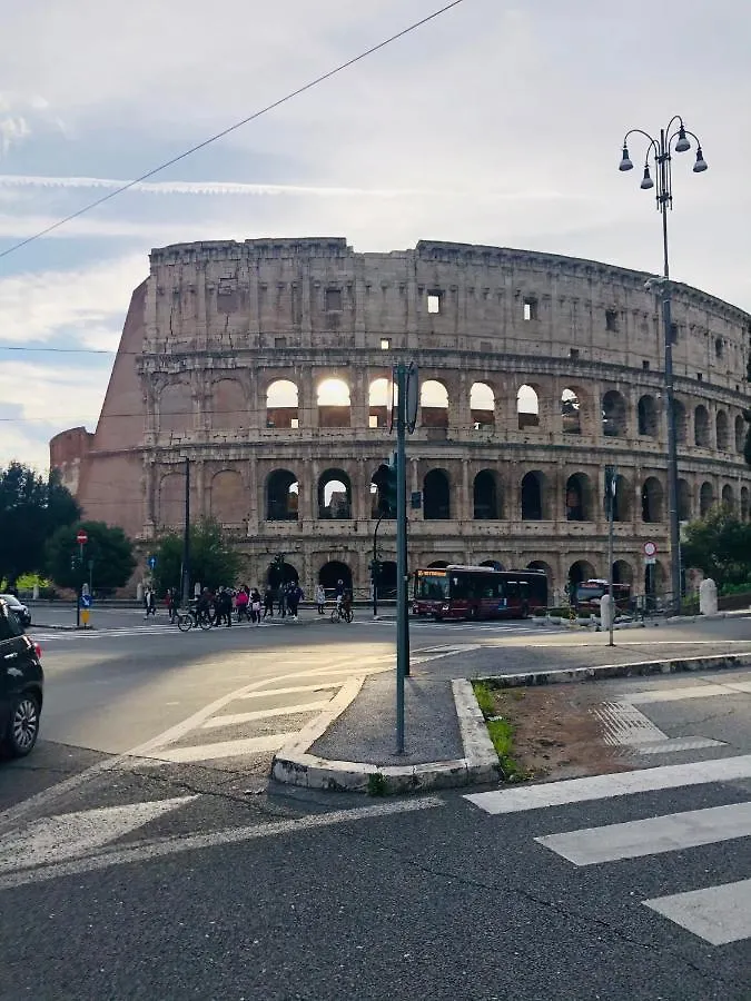 Roma Antica Dalla Finestra Appartamento Colosseo Ohana 0*, 罗马 意大利