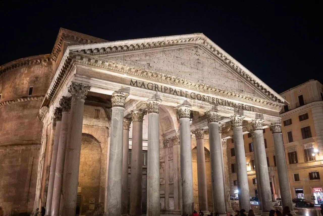 Roma Antica Dalla Finestra Appartamento Colosseo Ohana 意大利